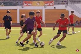 这是中后卫？范德芬长途奔袭神似孙兴慜的普斯卡什奖进球