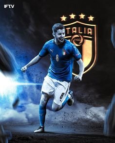 邵佳一独立带队时间不足一年半，此前曾担任国足助教